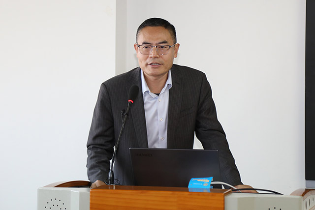 5-亓俊国.jpg