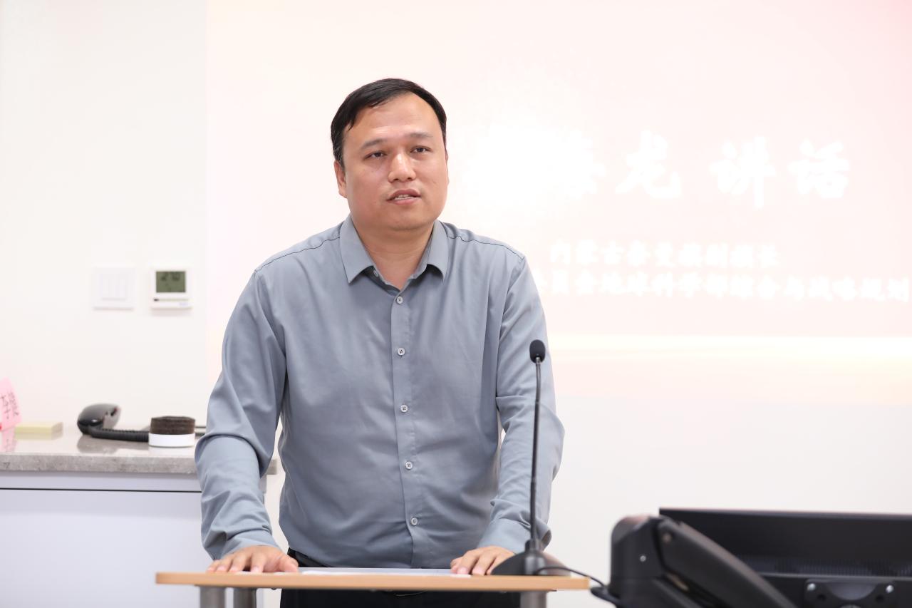 2.李海龙.jpg