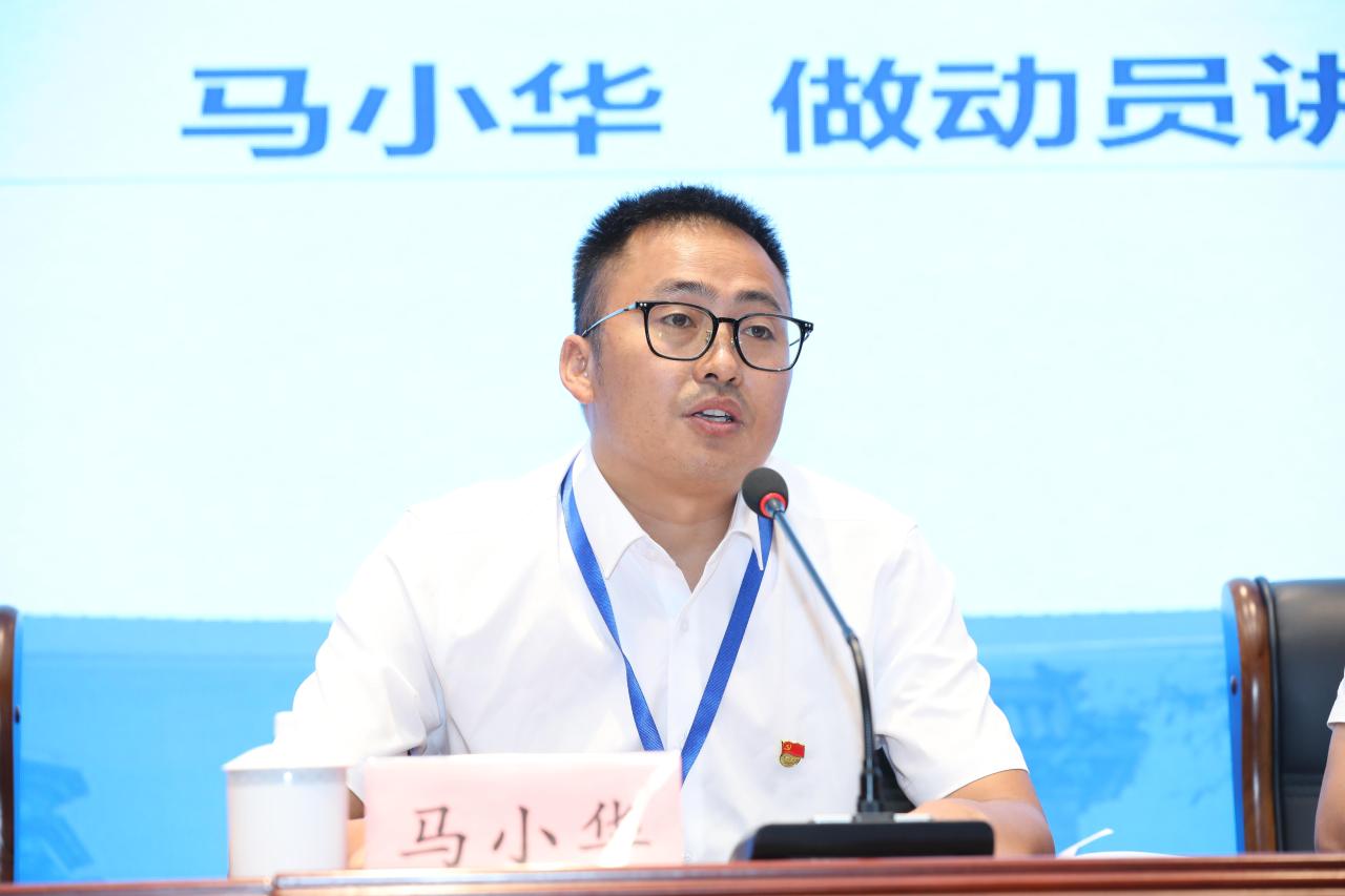 图三：普格县教师发展中心副主任马小华做动员讲话.jpg