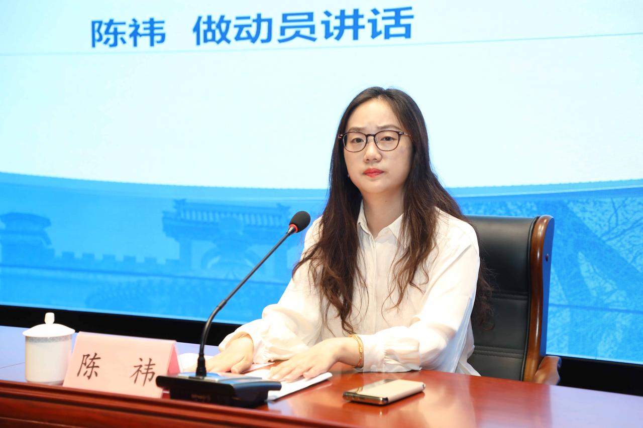图二：普格县教师发展中心师培股负责人陈祎做动员讲话.jpg