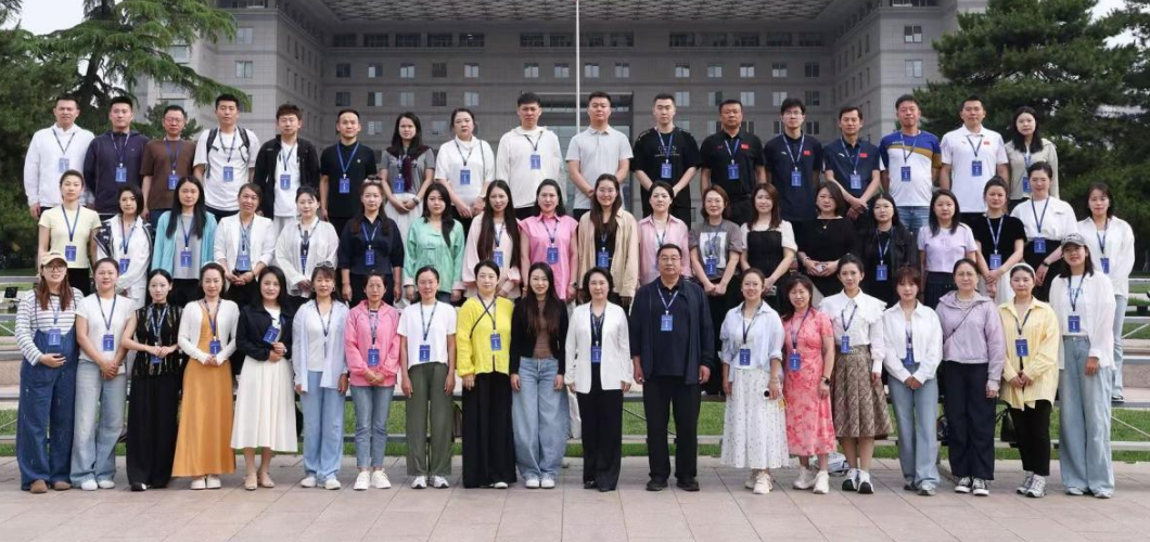 1 合影去水印.png