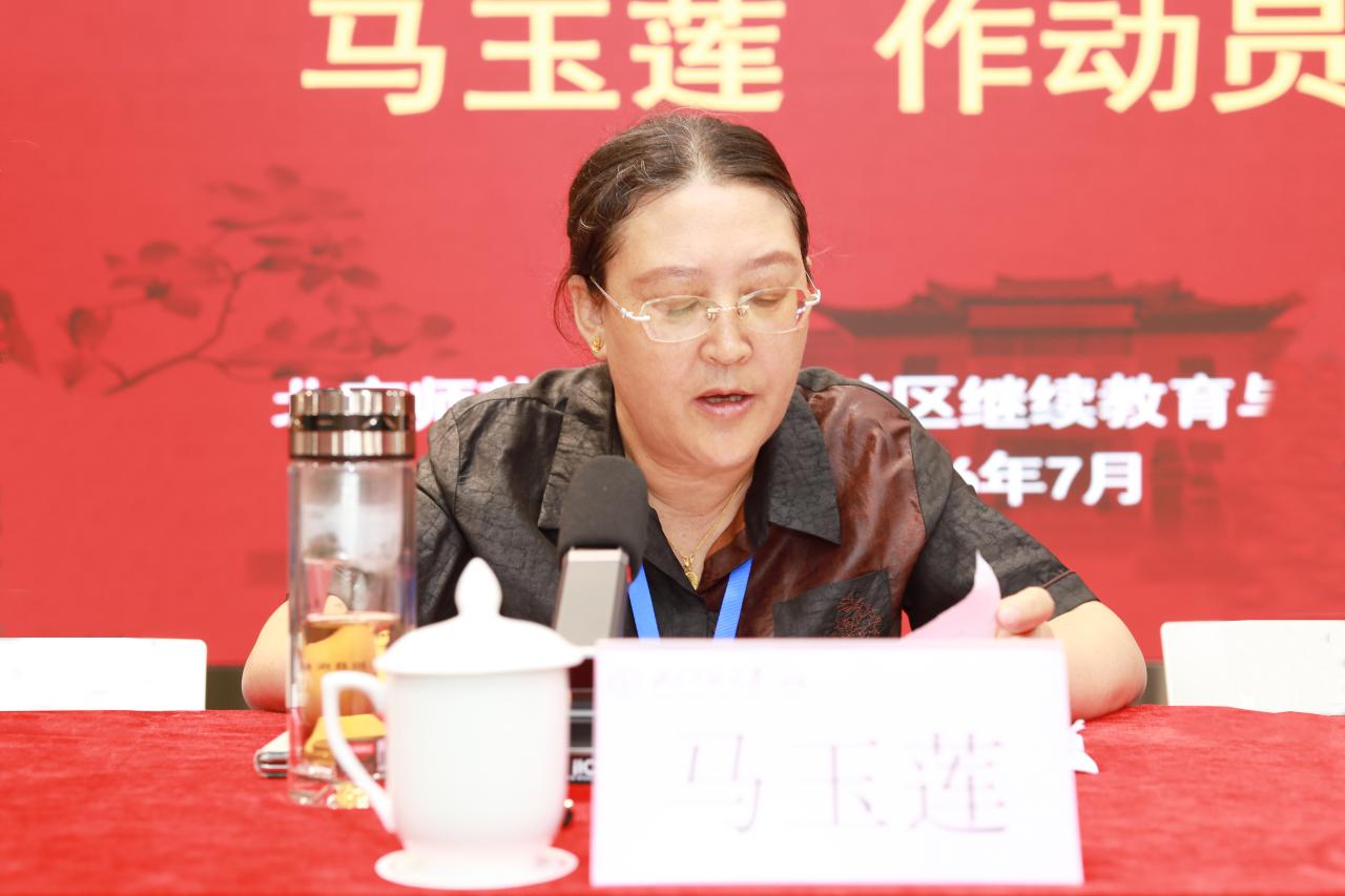 图三：普格县教育体育和科学技术局副局长马玉莲作动员讲话.jpg