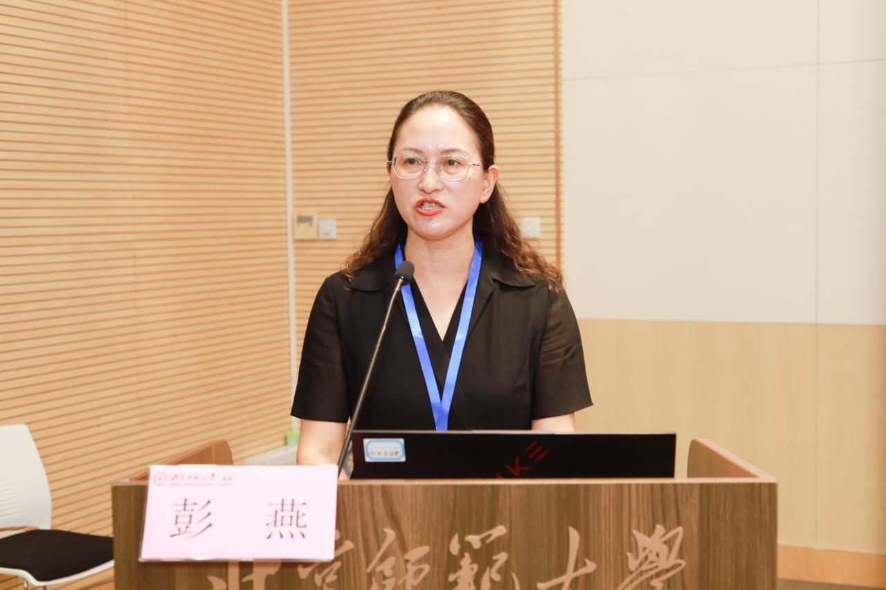 图五：普格县附城小学校彭燕作学员代表发言.jpg